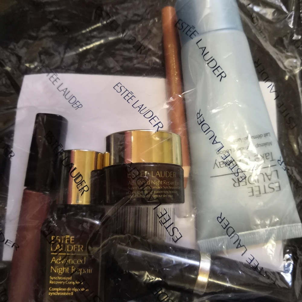 Estee lauder 7pc set